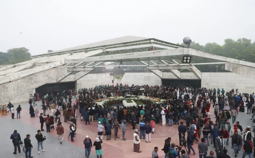 খালেদা জিয়ার কবরে দোয়া